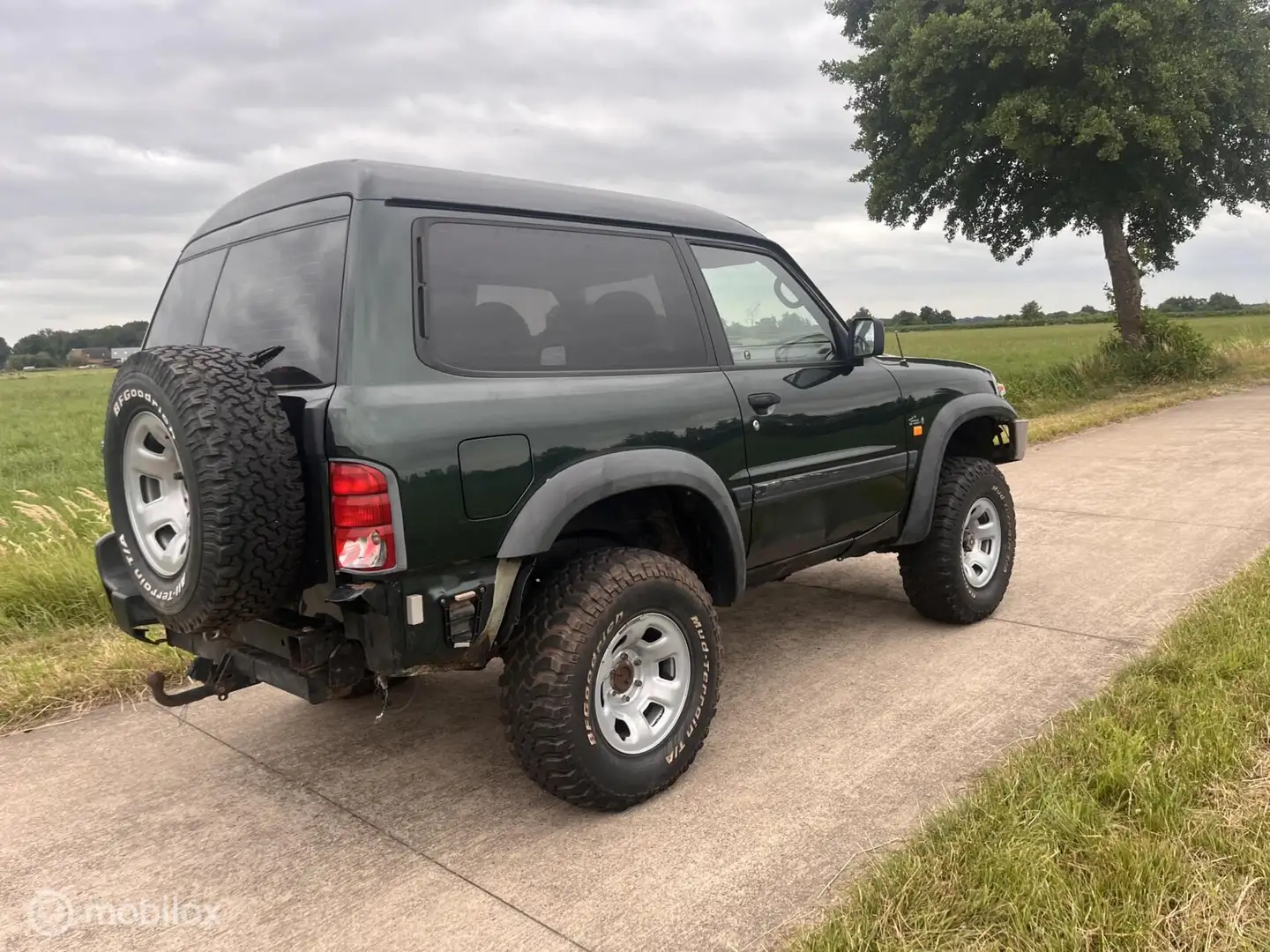 Nissan Patrol GR 2.8 TDI 4WD VERHOOGD | TERREINBANDEN | ETC - 2