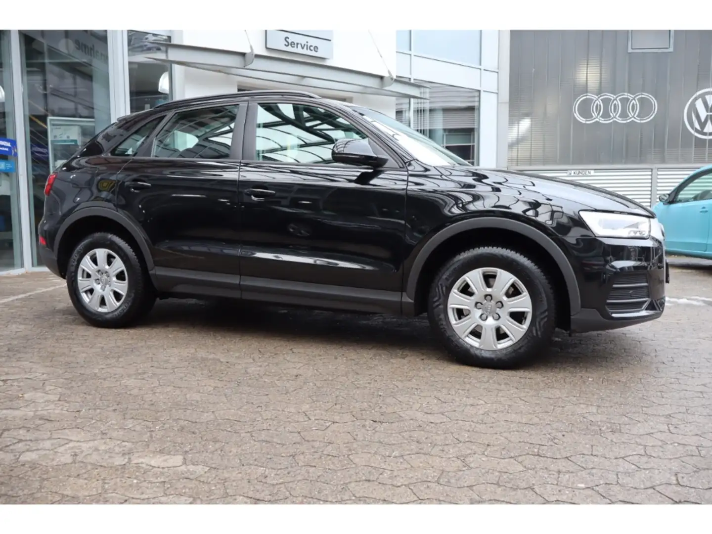 Audi Q3 1.4 TFSI Navi Sitzhzg. LED Lederlenkrad Schwarz - 2