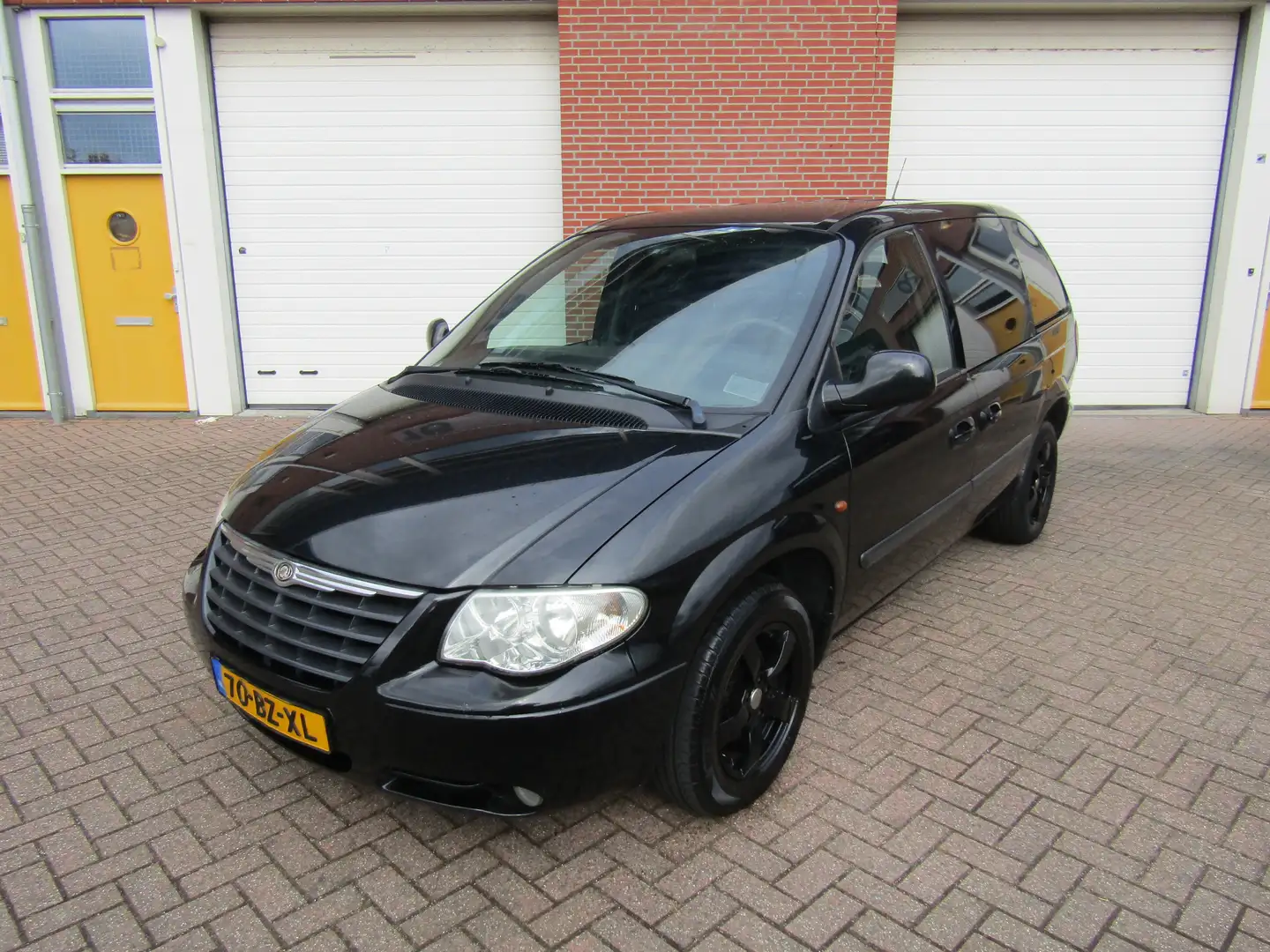 Chrysler Voyager 2.5 CRD FACELIFT GRIJSKENTEKEN BJ 06 /LEDER/NAVI/N - 1