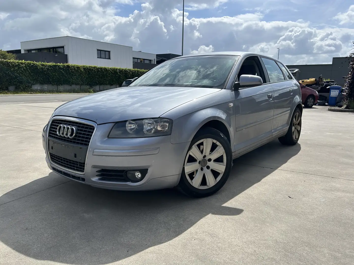 Audi A3 Sportback 2.0 TDi 16v Ambition Grau - 2