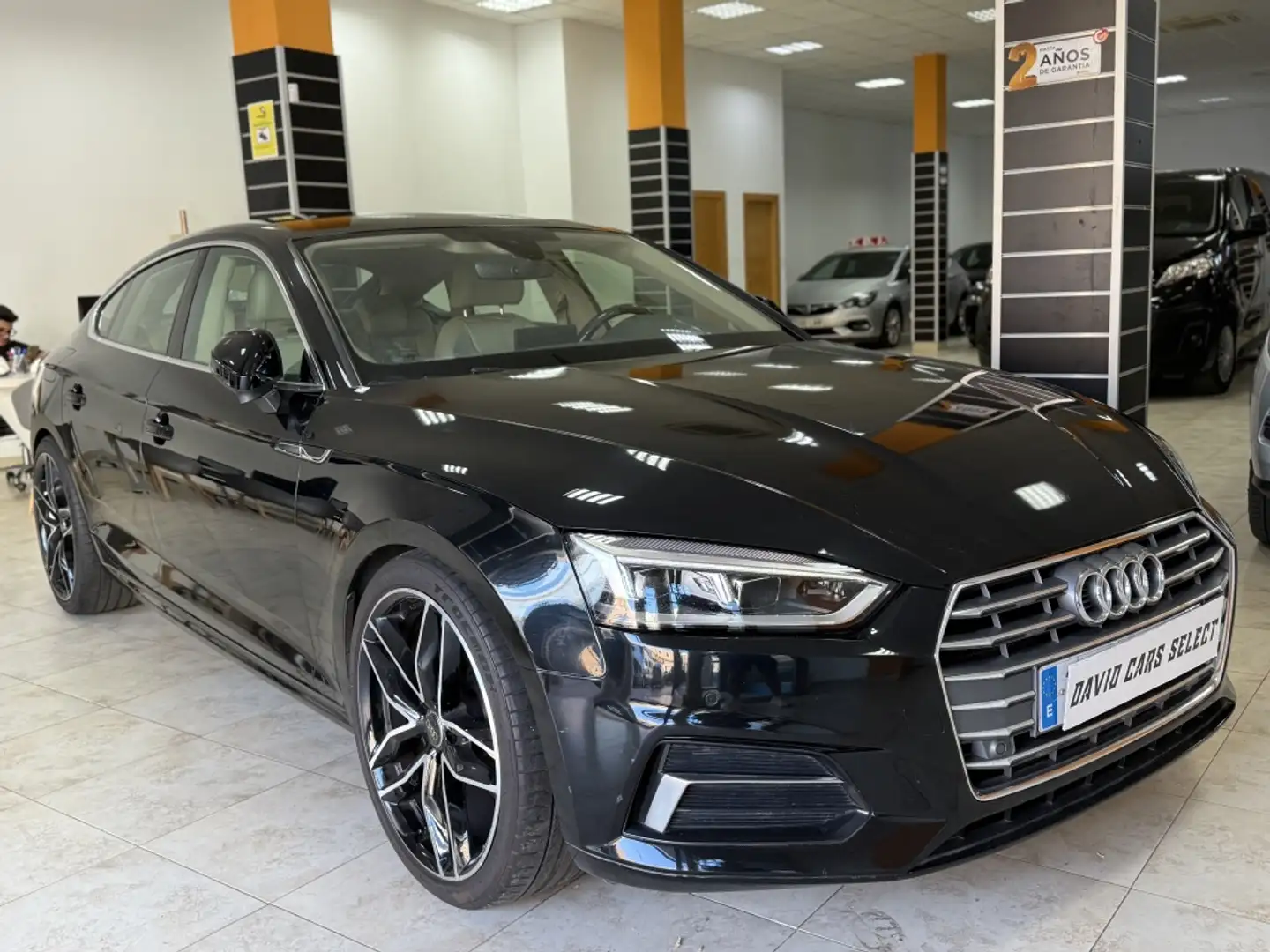 Audi A5 Berlina Manual de 5 Puertas Noir - 1