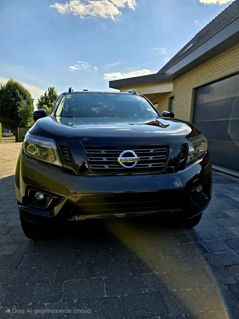Nissan Navara DC 4x4 Autm. Tekna Zwart - 1