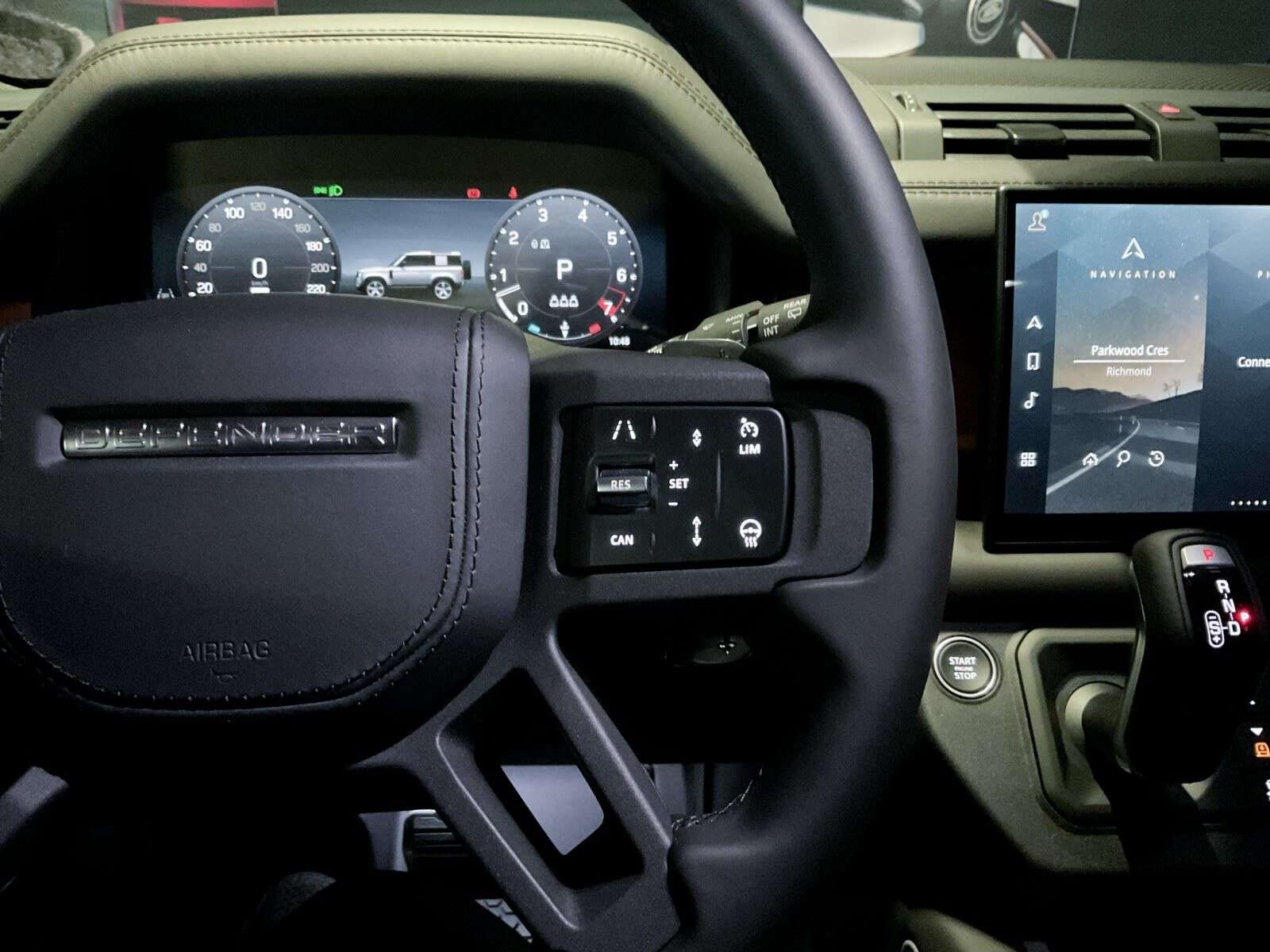 2025 Land Rover Defender V8 | Extended Black Exterior Pack | Tow Hitch Rece thumb 15