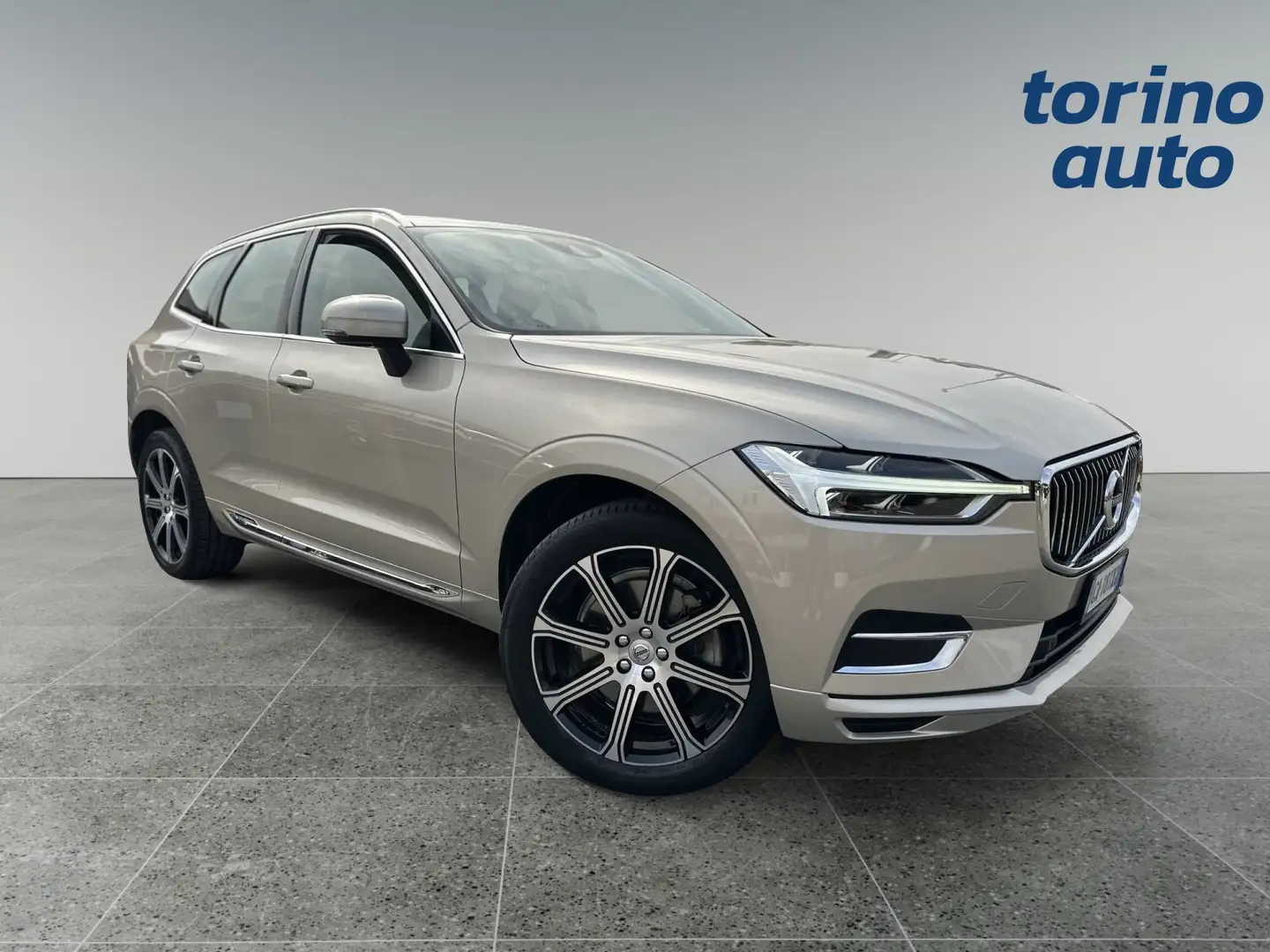 Volvo XC60 XC60 B4 (d) AWD Geartronic Inscription Beige - 1