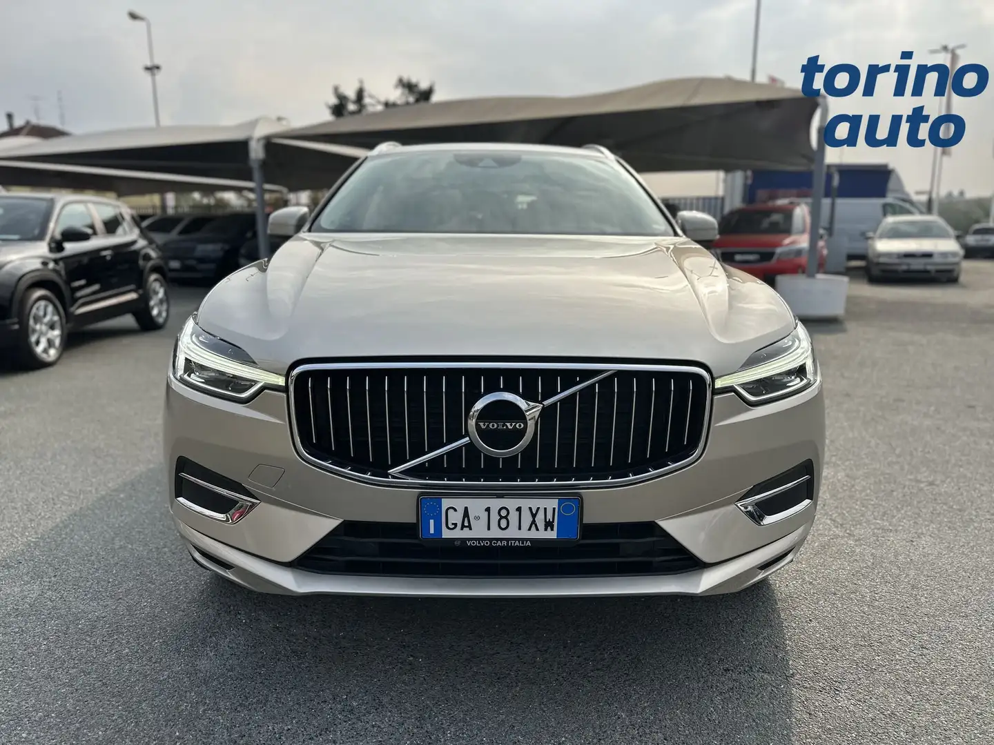 Volvo XC60 XC60 B4 (d) AWD Geartronic Inscription Beige - 2
