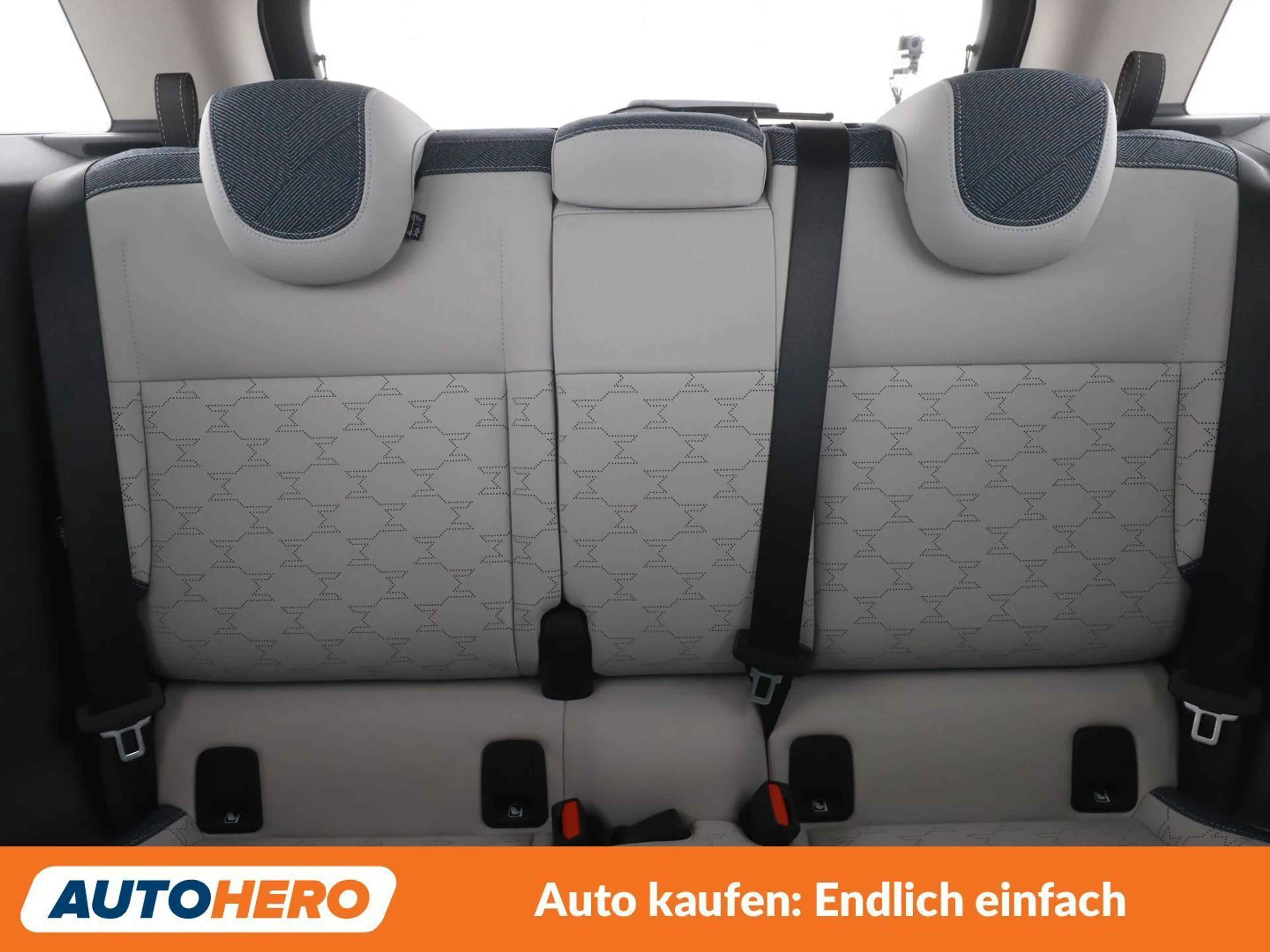 MINI Aceman Cooper E Classic Trim — photo 15