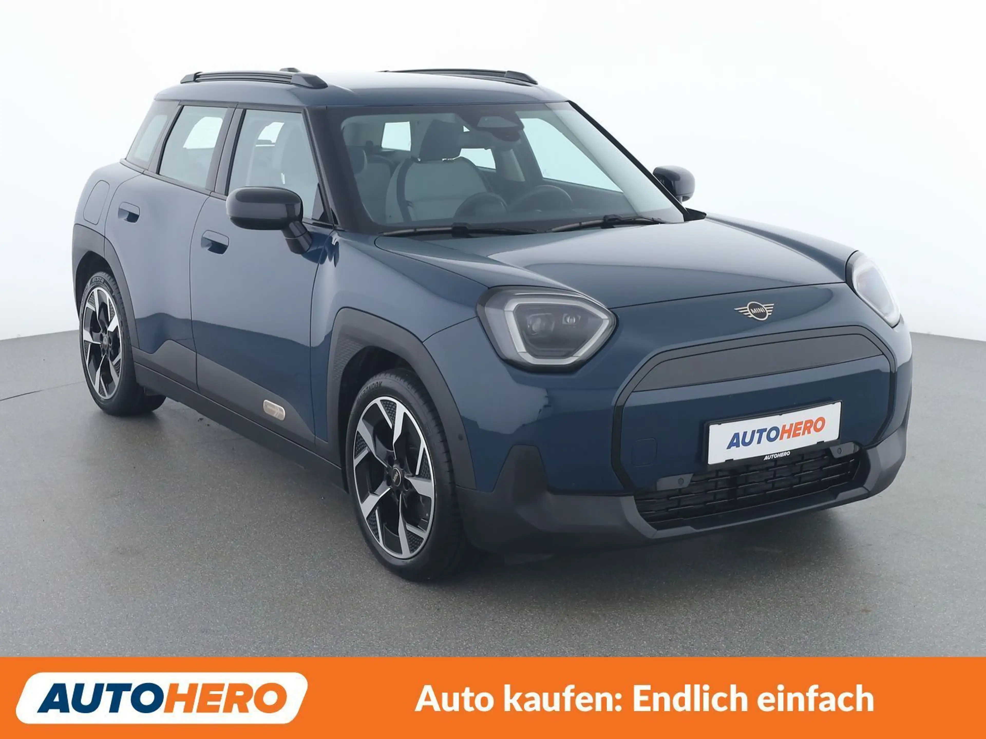 MINI Aceman Cooper E Classic Trim — photo 8
