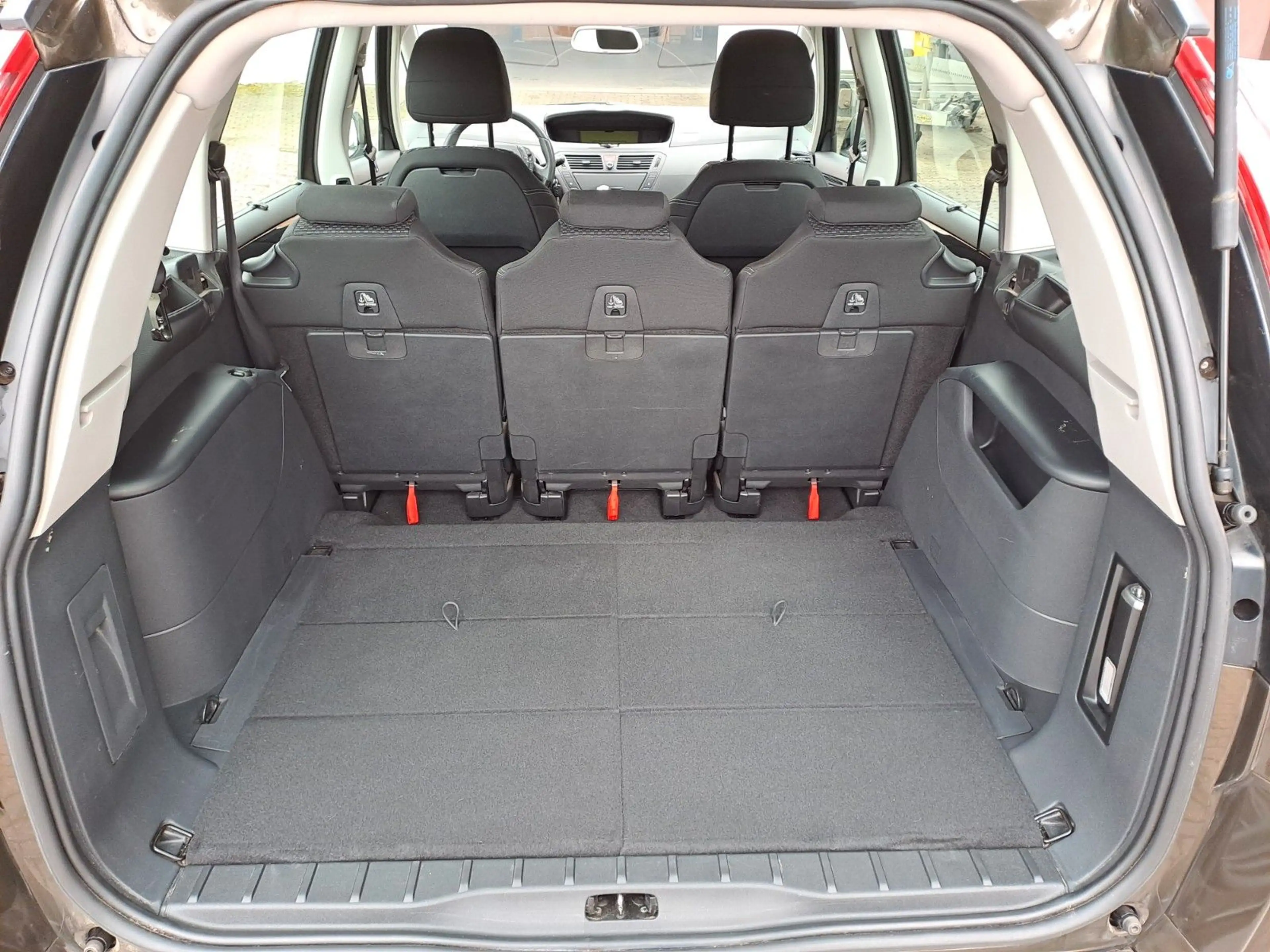 Citroen Grand C4 Picasso Selection*1 HD*7 SITZER*TEMPO* — photo 14