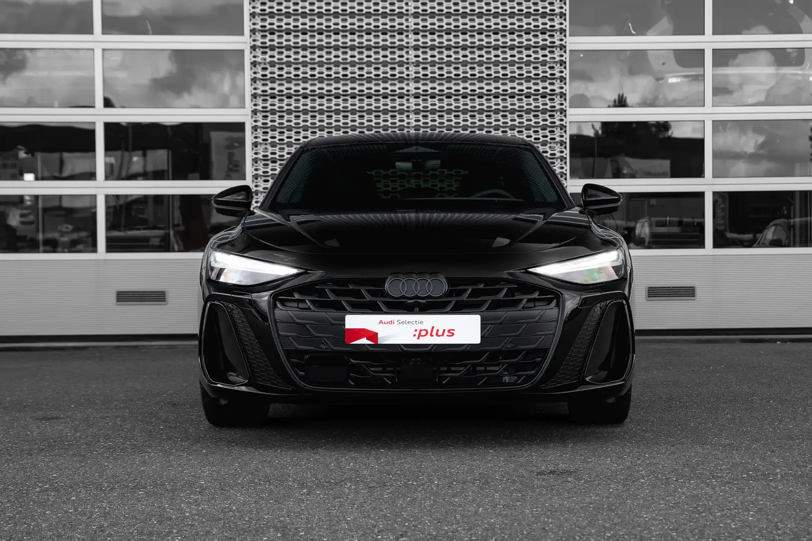 Audi A6 Limousine 2.0 e-hybrid quattro S edition Competiti Schwarz - 2