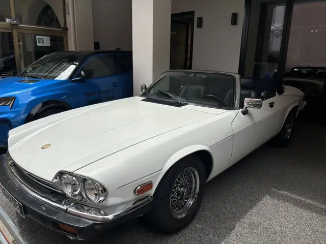 Jaguar XJS V12