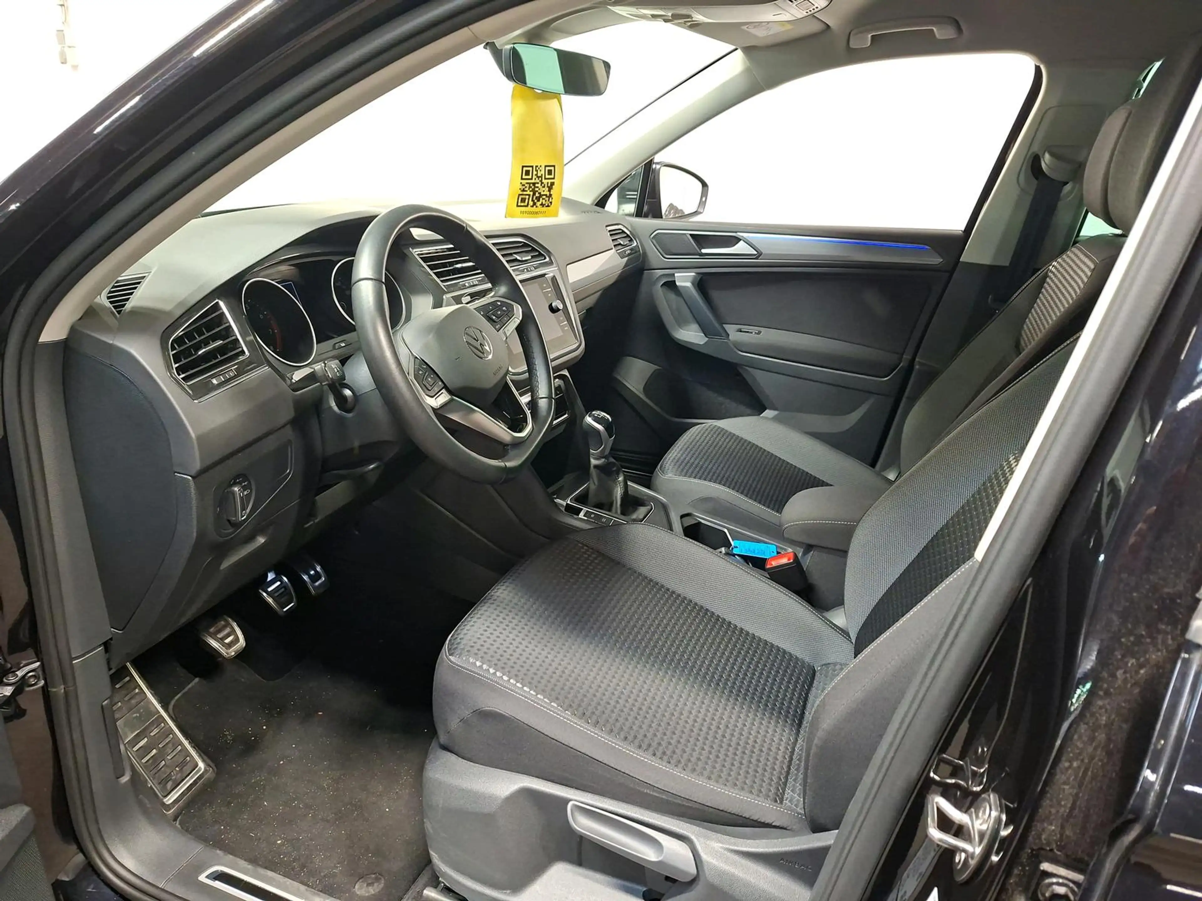 Volkswagen Tiguan *Active*Navi*Sitzh*App-Con*Ambiente*LED* — photo 3
