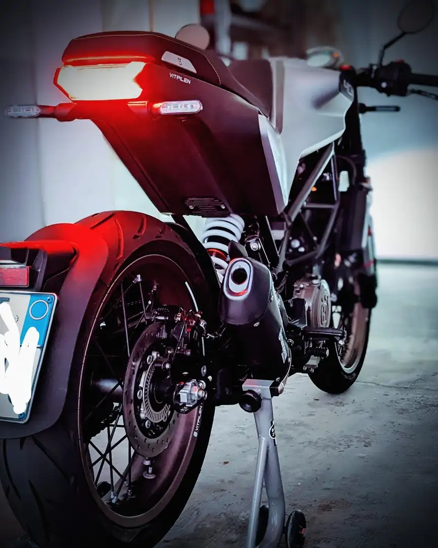 Husqvarna Vitpilen 401 - Come Nuova Szürke - 2