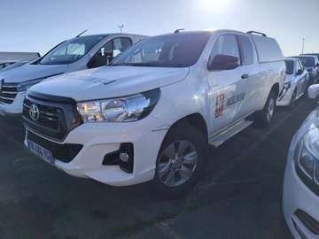 HILUX DBLE CAB 4WD 2.4L 150 D-4D LEGENDE