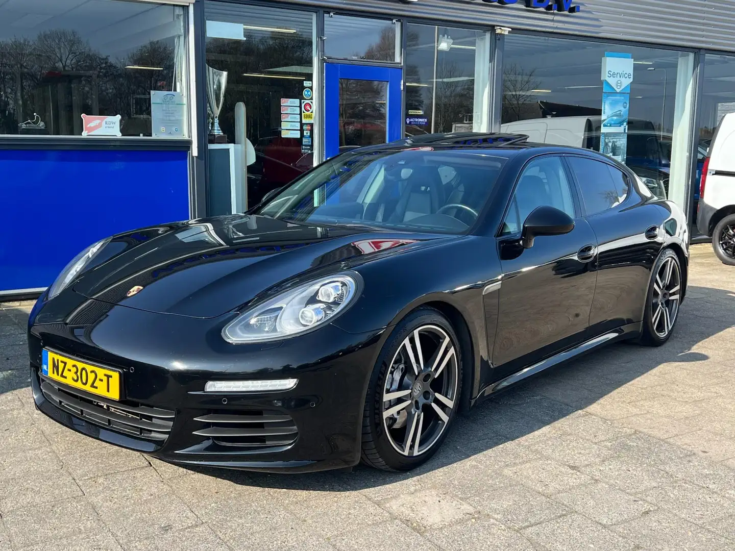 Porsche Panamera Schuif/kanteldak, leer, navi, afn. trekhaak enz... Nero - 2