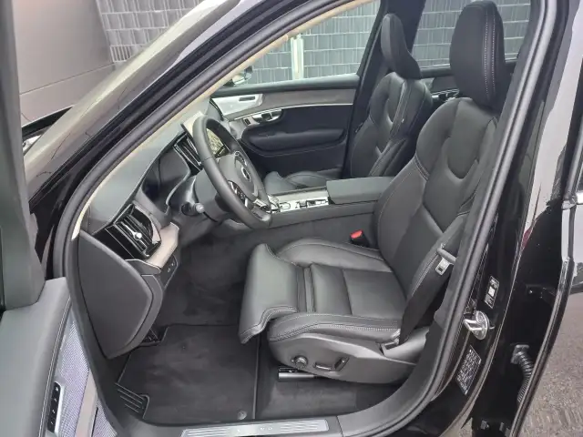 Volvo XC90 XC90 T8 AWD Ultra Bright Ansicht 24