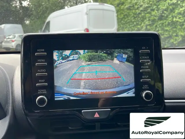 Toyota Yaris view 18