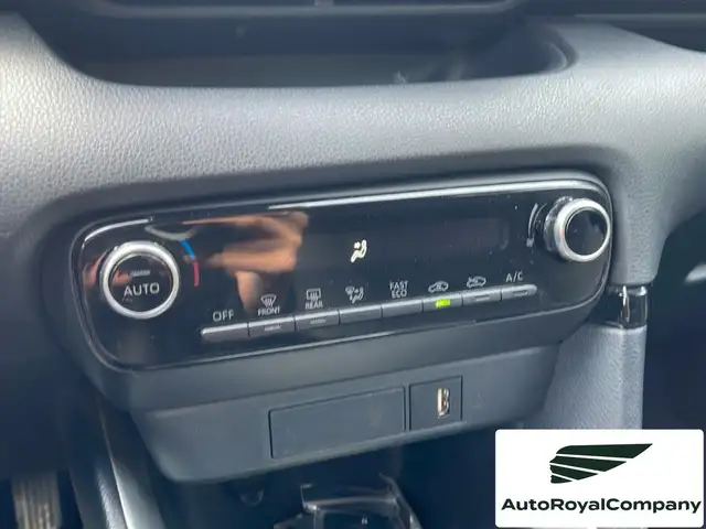 Toyota Yaris view 17