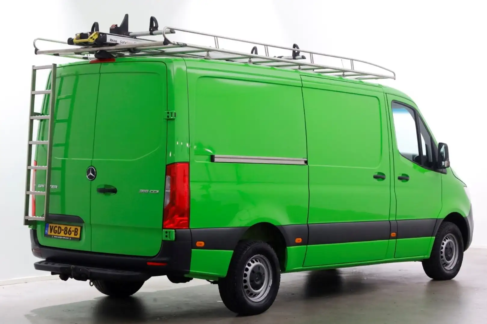 Mercedes-Benz Sprinter 316 CDI 163pk L2H1 RWD 7G Automaat Navi/Camera/Inr Groen - 2