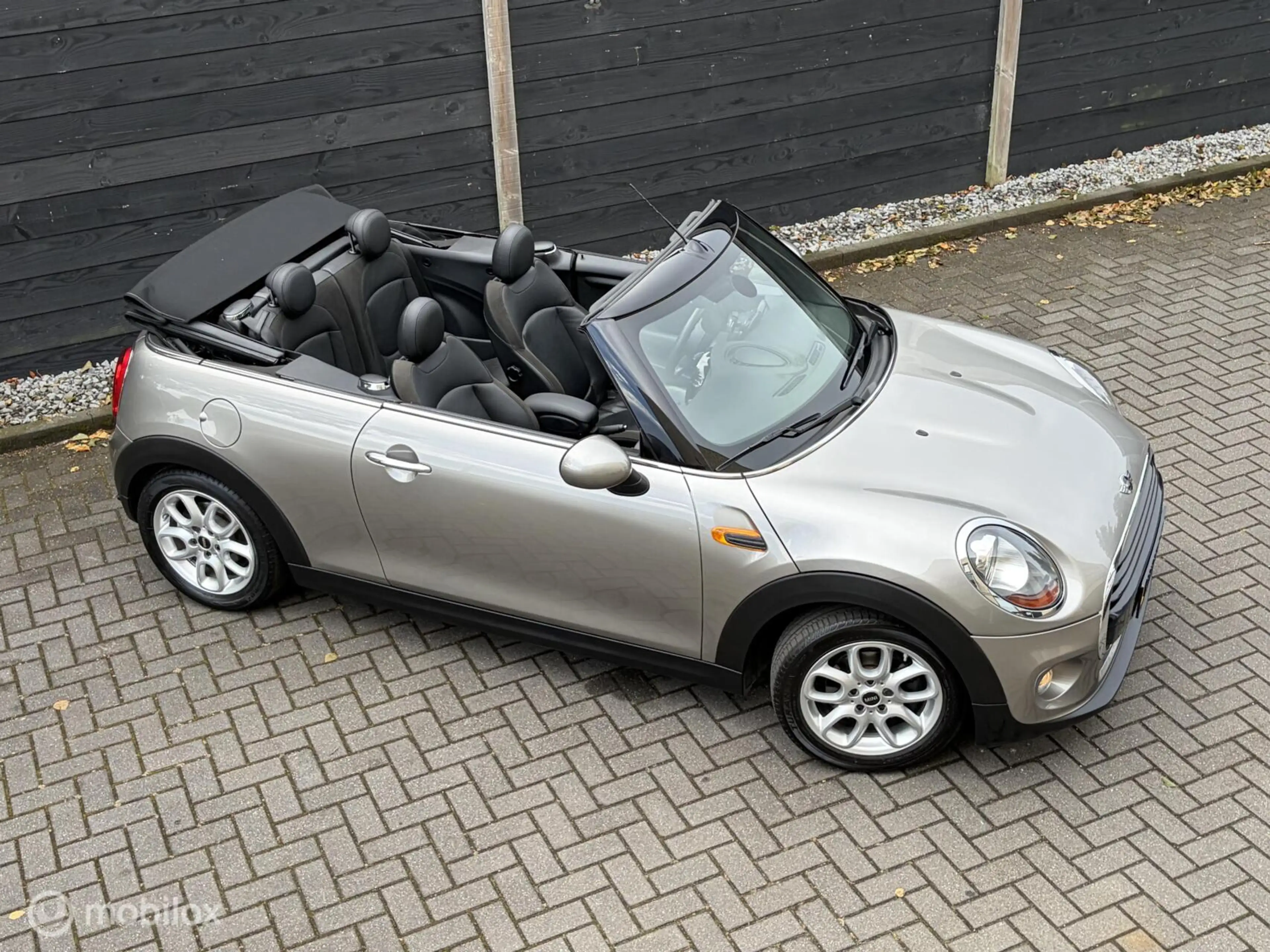 MINI Cooper Cabrio 1.5 Leder/Alcantara / LM / PDC / 38.982 KM 1e eig. — photo 32