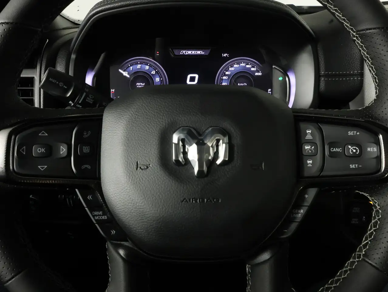 RAM 1500 снимка RAM 1500