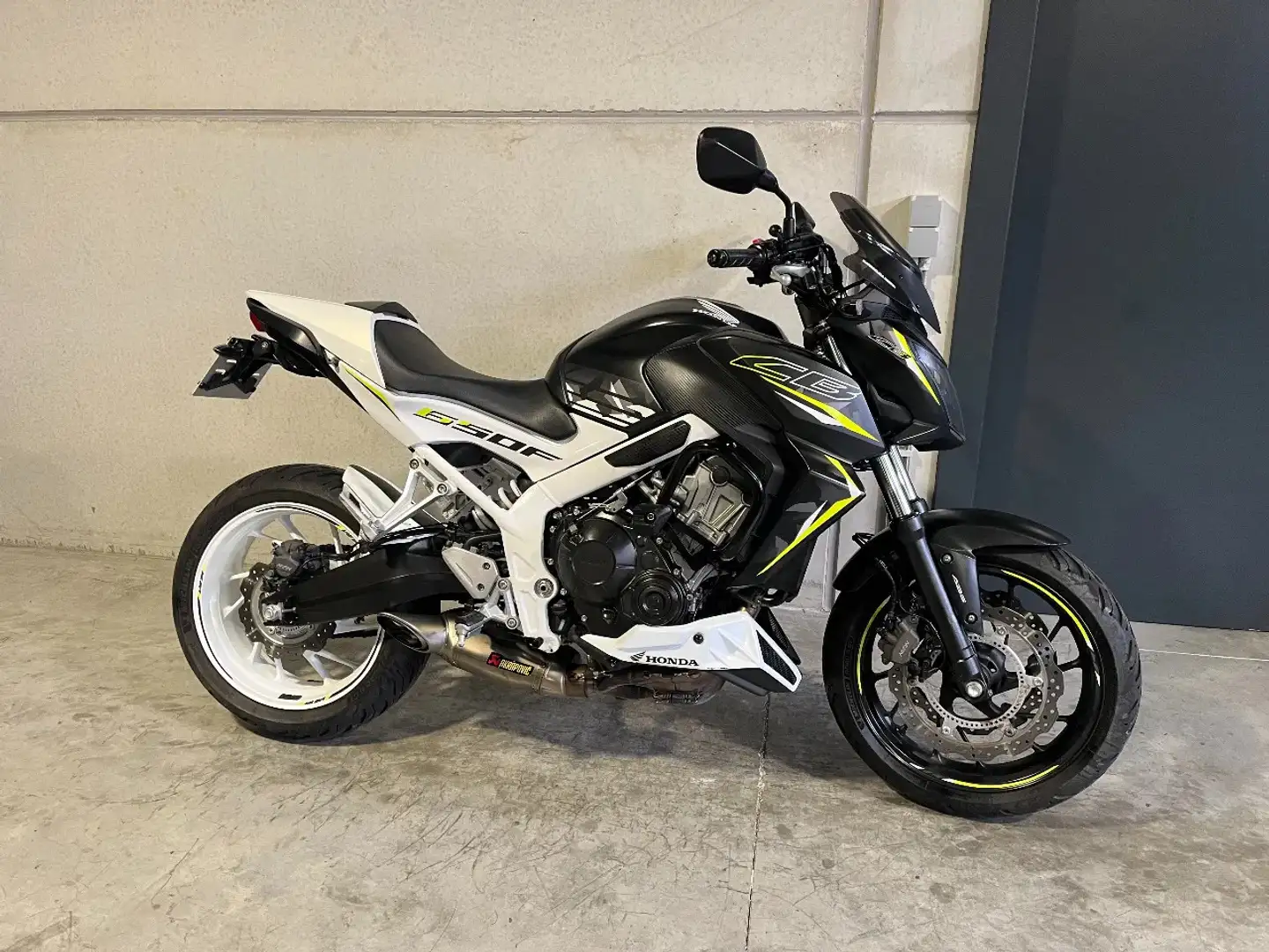 Honda CB 650 CB650F leuke naked met Akrapovic - 2