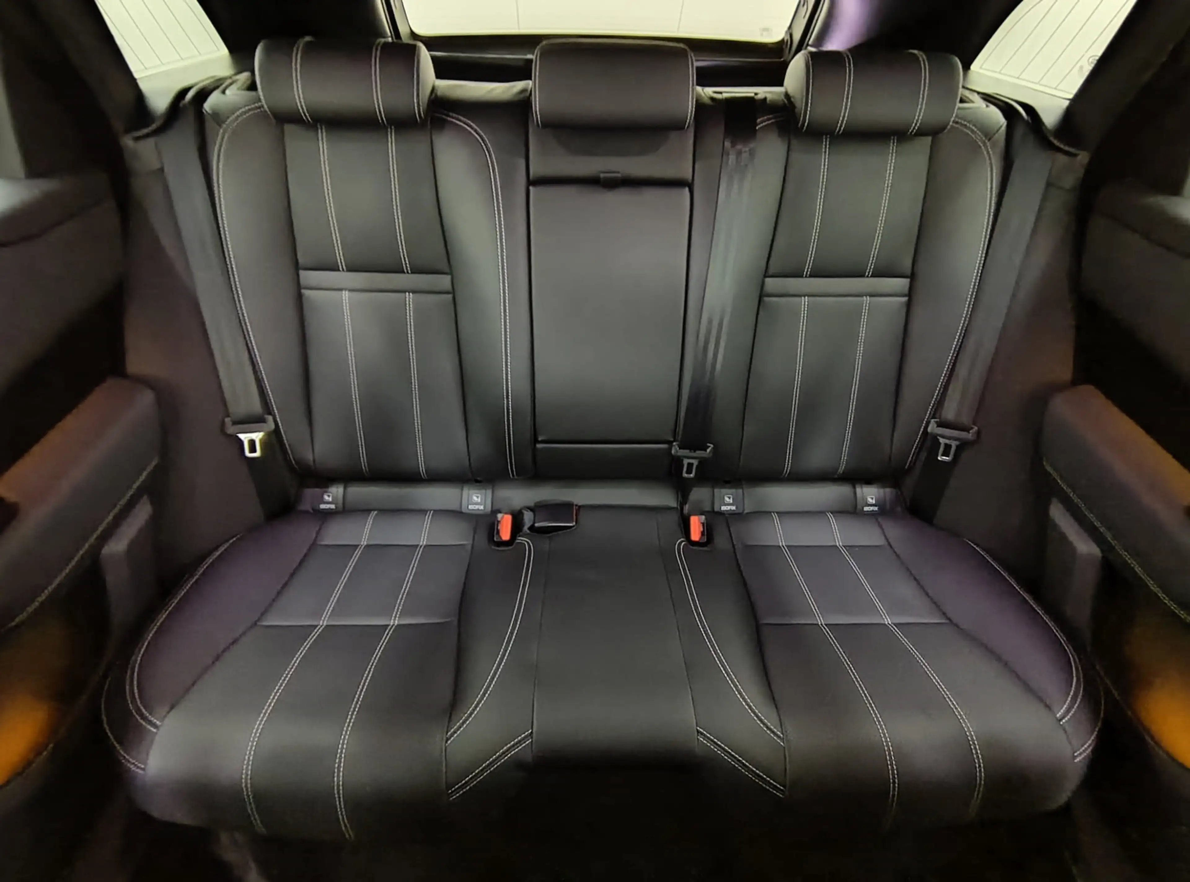Land Rover Range Rover Velar P400e S Pano Winter Black — photo 14