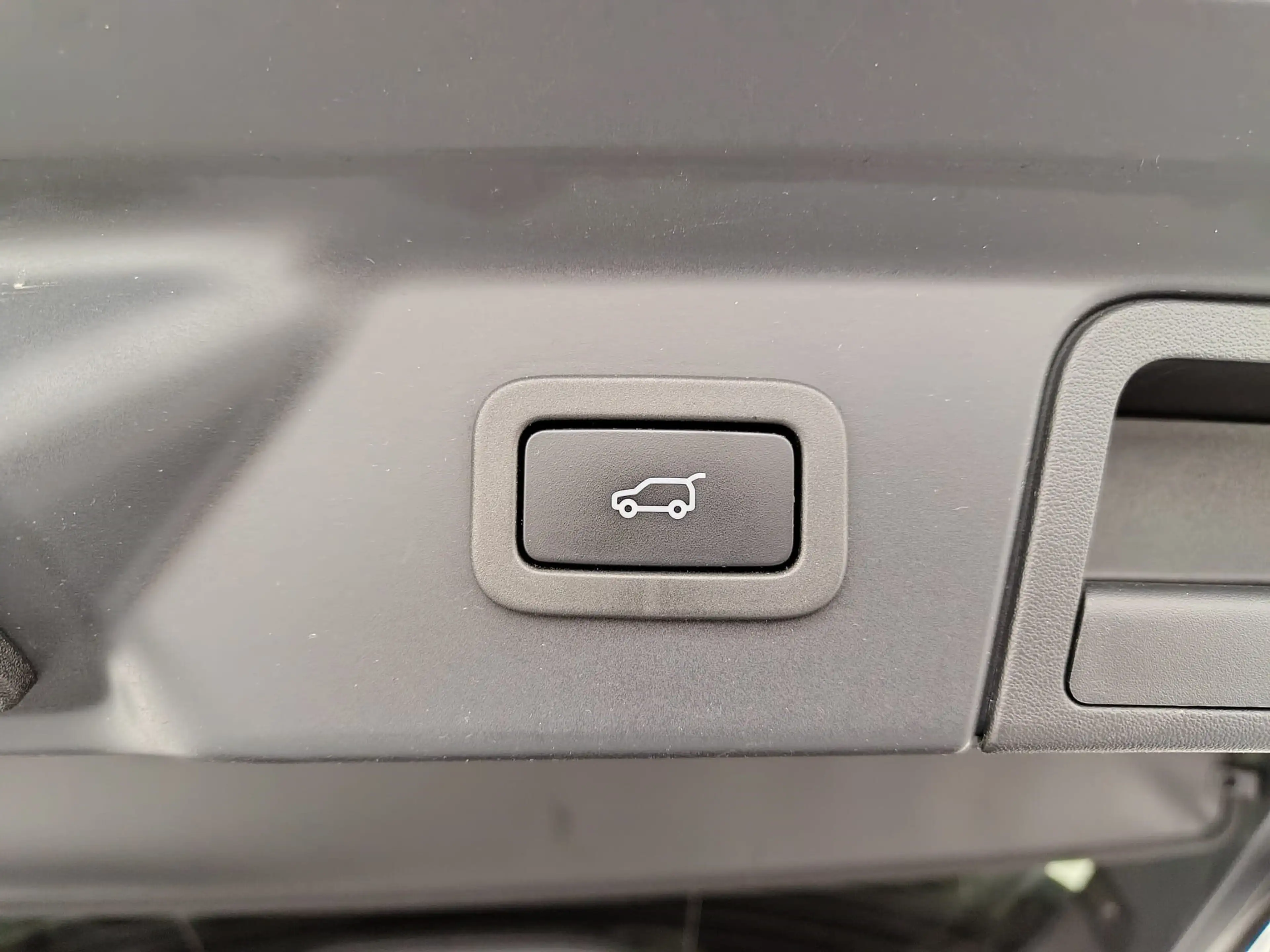 Land Rover Range Rover Velar P400e S Pano Winter Black — photo 11