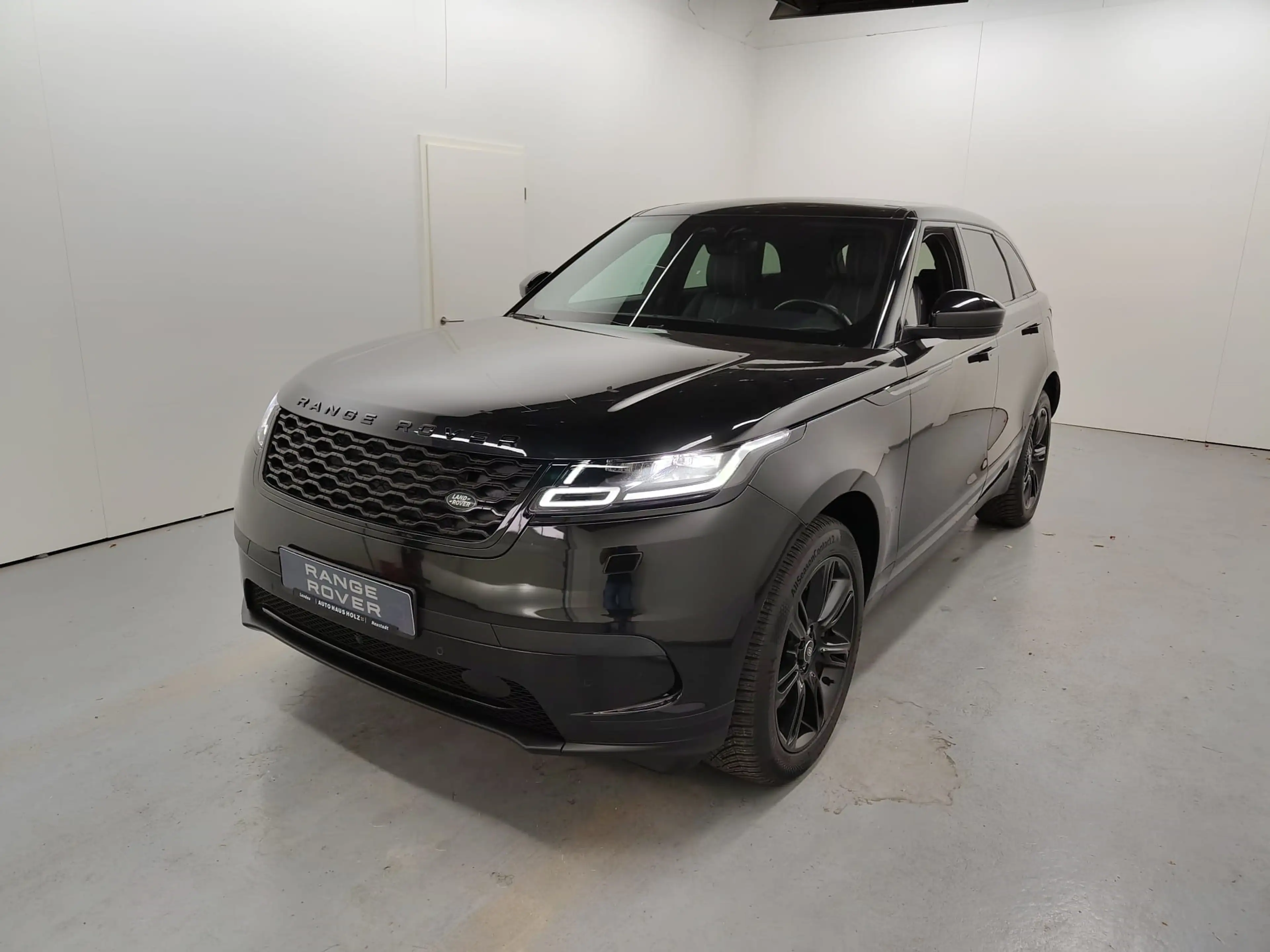 Land Rover Range Rover Velar P400e S Pano Winter Black