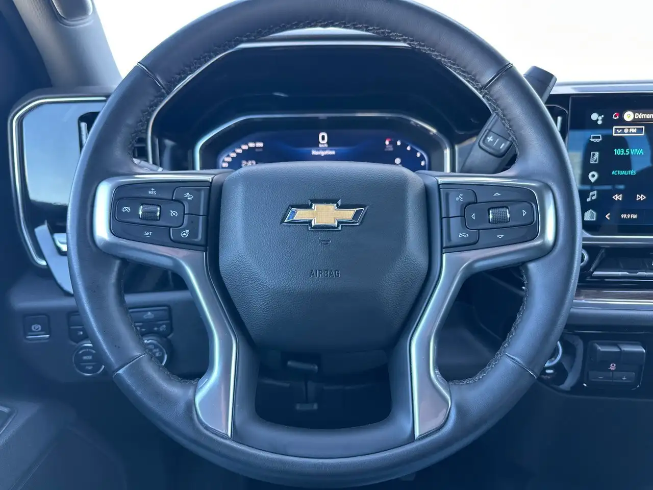 Chevrolet Silverado 1500 снимка Chevrolet Silverado 1500