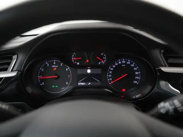 Opel Corsa view 8