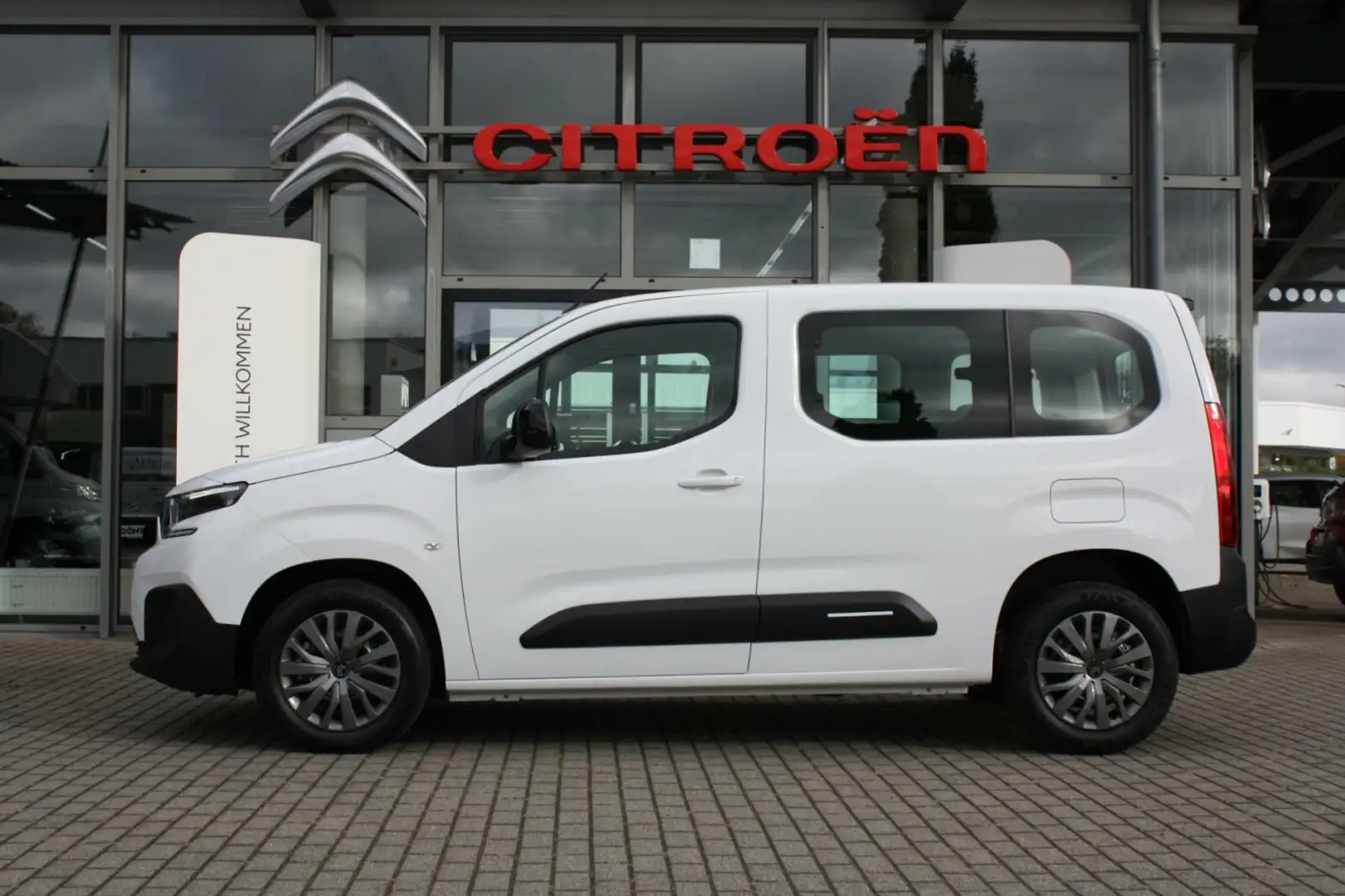 Citroen Berlingo Berlingo M PureTech 110 Plus**SHZ, Kamera, DAB Weiß - 2