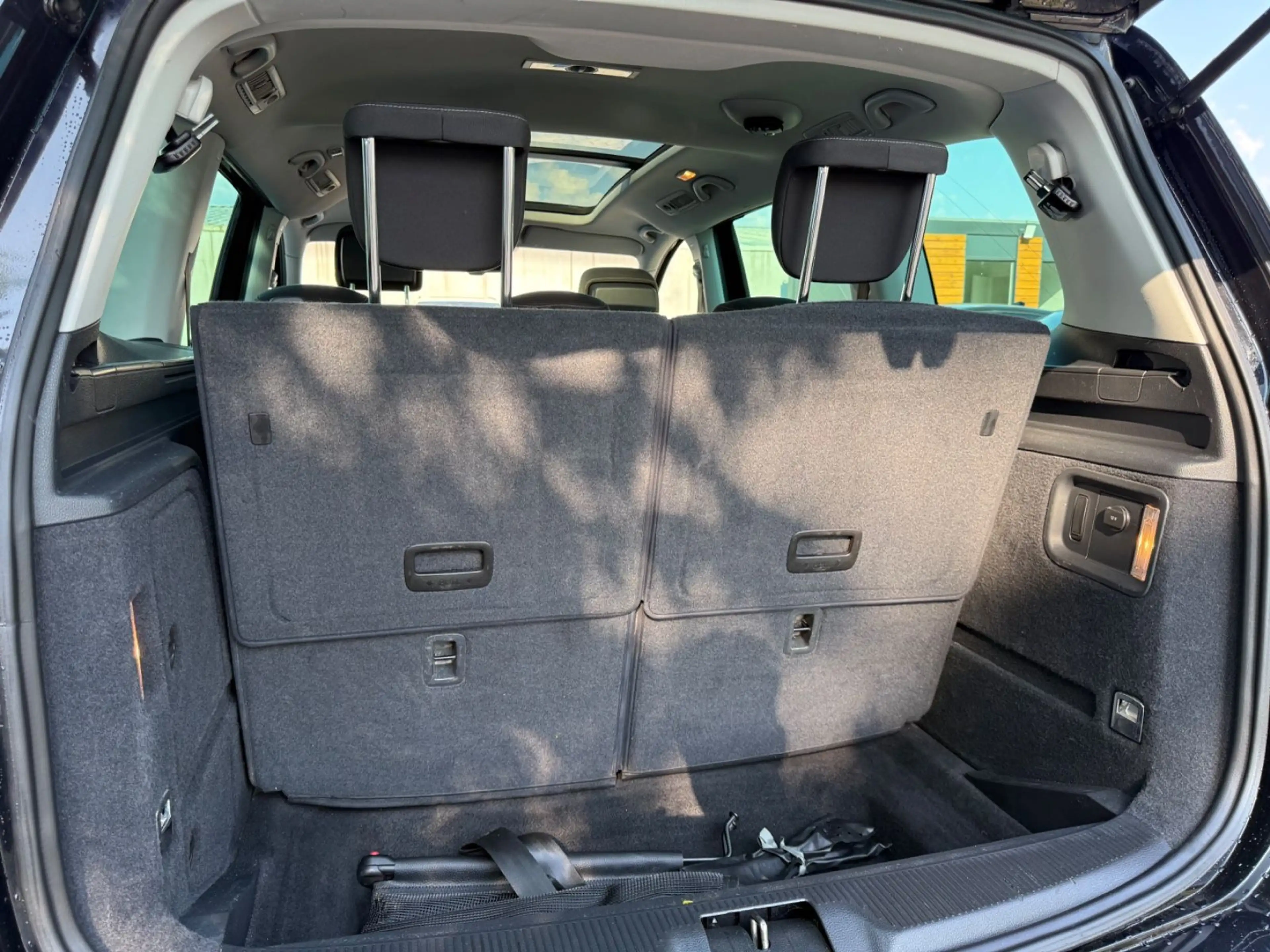 Volkswagen Sharan Life 2.0 TDI*7-Sitz*E-Türe*PANO*KAM*NAV* — photo 17