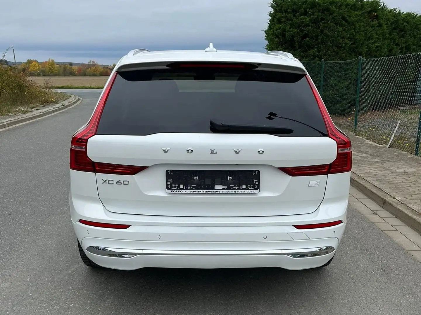 Volvo XC60 Inscription Plug-In Hybrid *PANO*Kamera*Harman Weiß - 2