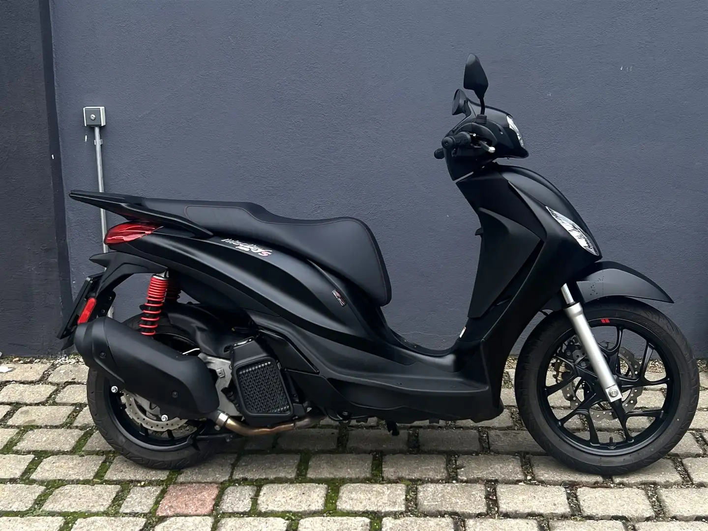 Piaggio Medley 125 Nero - 1