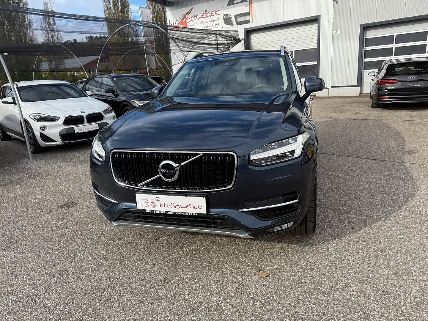 Volvo XC90 D5 AWD Momentum Gris - 2