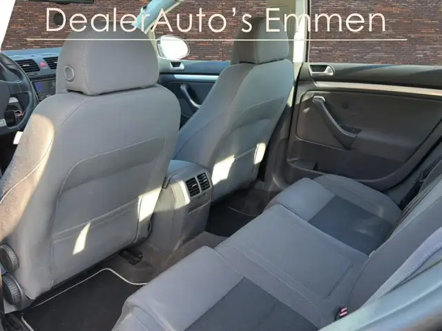 Volkswagen Golf view 6