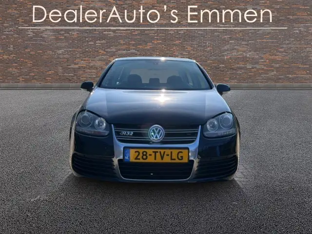 Volkswagen Golf view 8