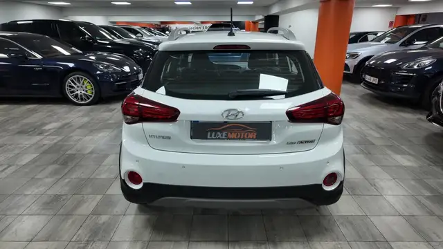 Hyundai I20 view 5