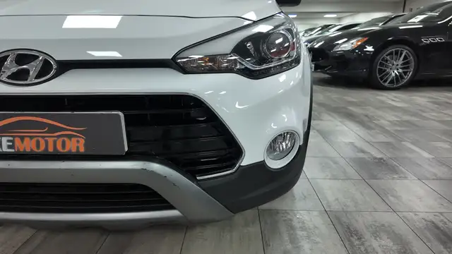Hyundai I20 view 9