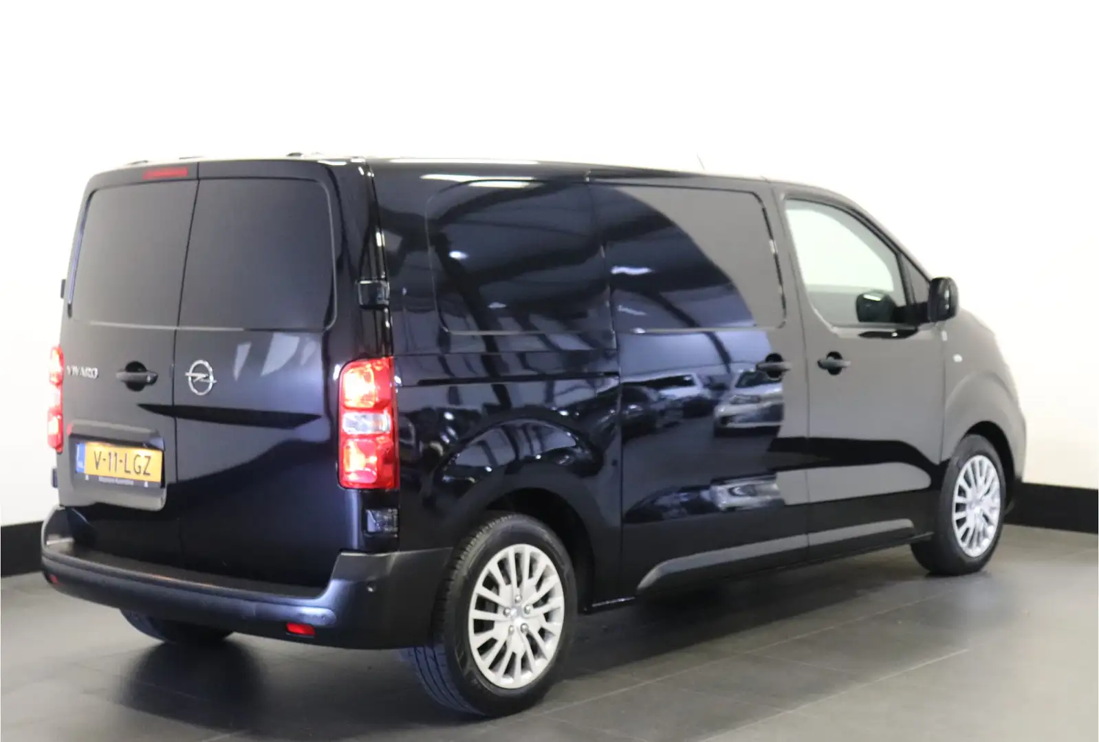 Opel Vivaro 2.0 CDTI 150PK L2 - EURO 6 - Airco - Navi - Cruise Noir - 2