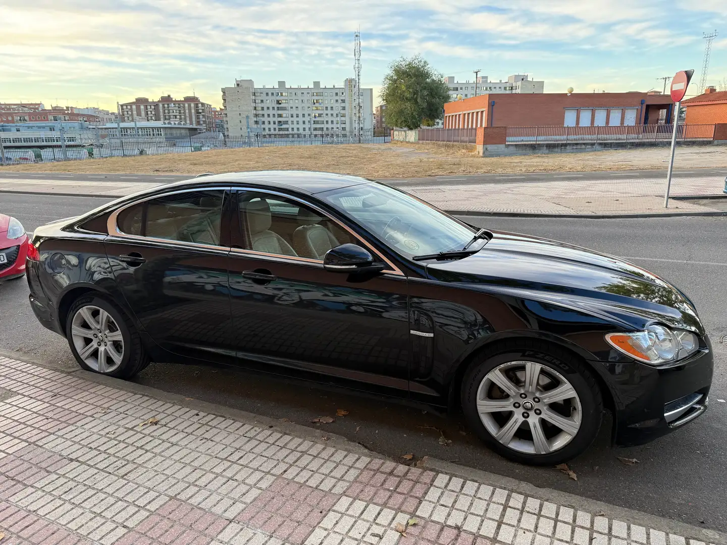 Jaguar XF XF 3.0 V6 Luxury Aut. Luxury Negro - 1