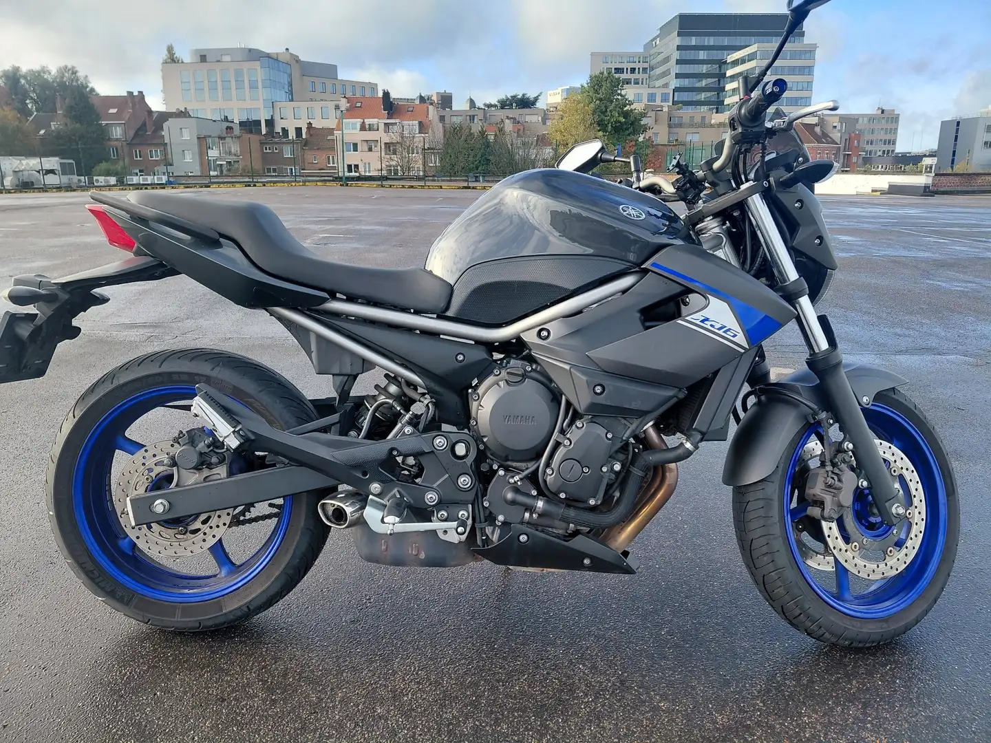 Yamaha XJ 6 - 1