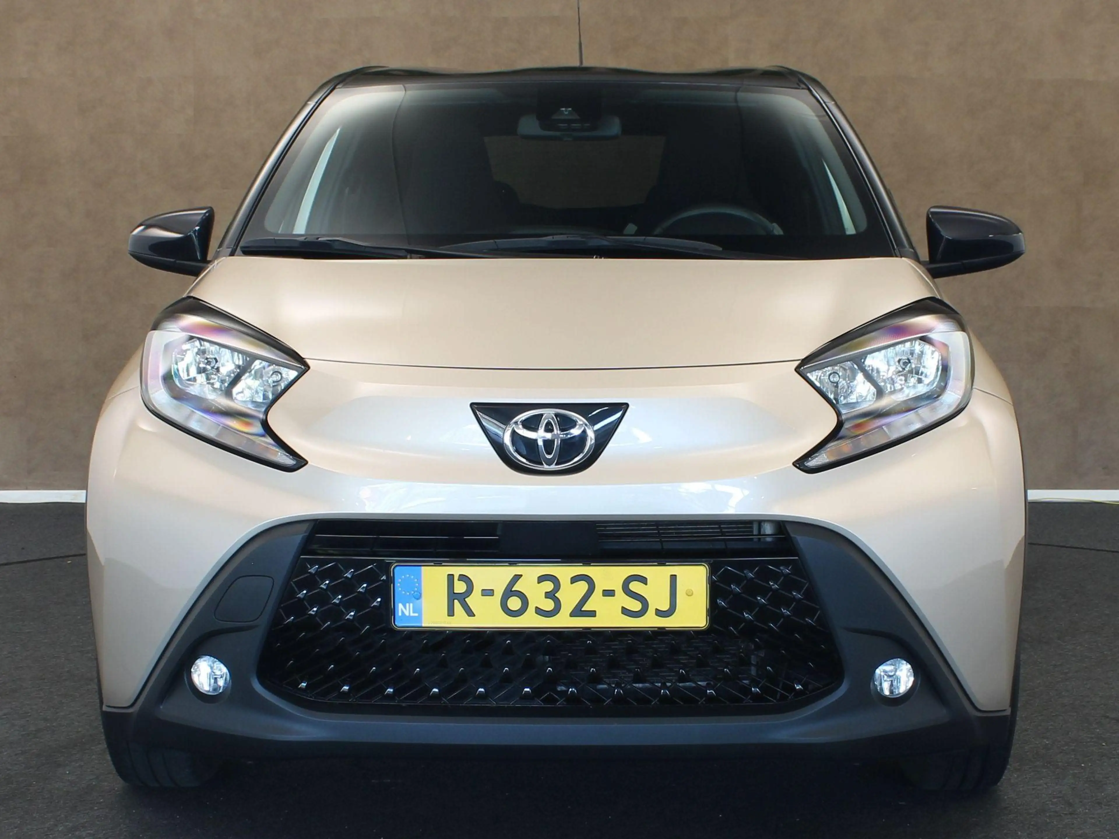 Toyota Aygo X 1.0 VVT-i S-CVT Pulse - VOORSTOELEN VERWARMD - ADA — photo 11