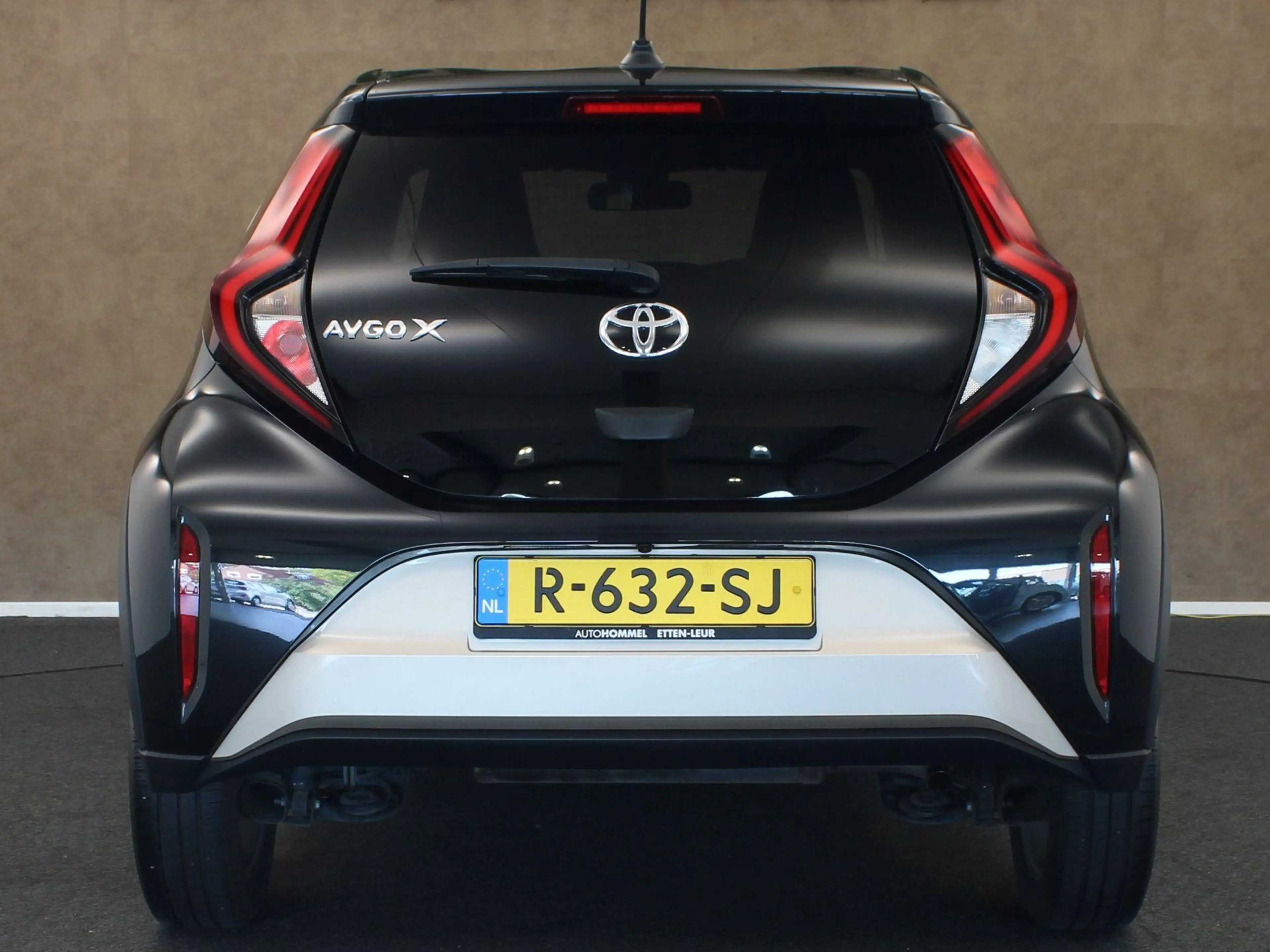 Toyota Aygo X 1.0 VVT-i S-CVT Pulse - VOORSTOELEN VERWARMD - ADA — photo 12