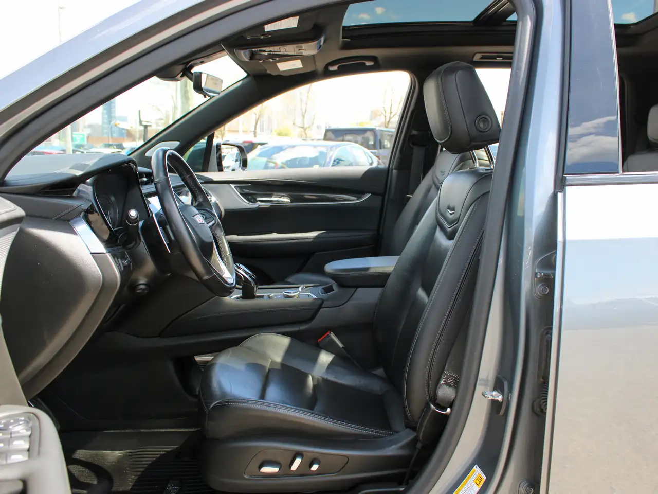 Cadillac XT6 снимка Cadillac XT6