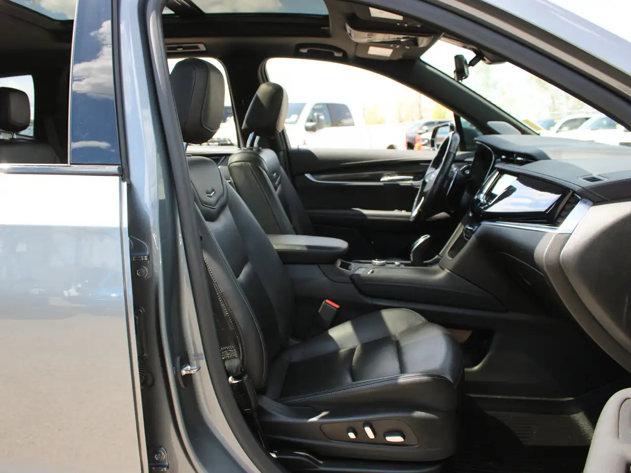 Cadillac XT6 снимка Cadillac XT6