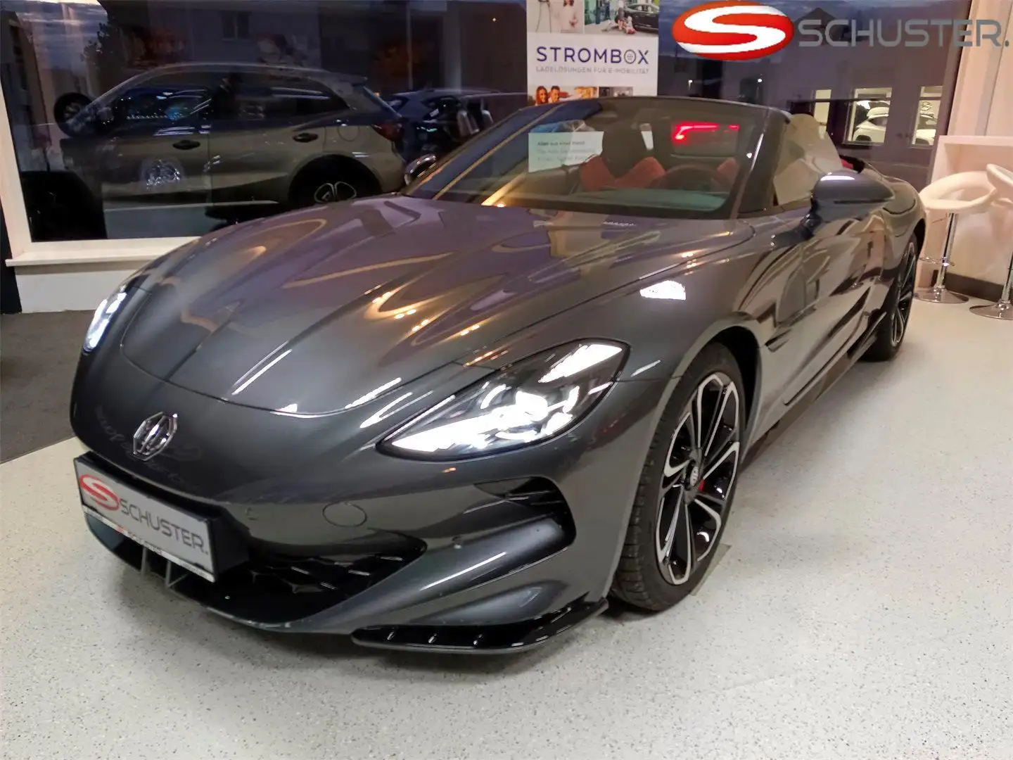 MG Cyberster GT Rot/schwarz + Rotes Dach Szürke - 1