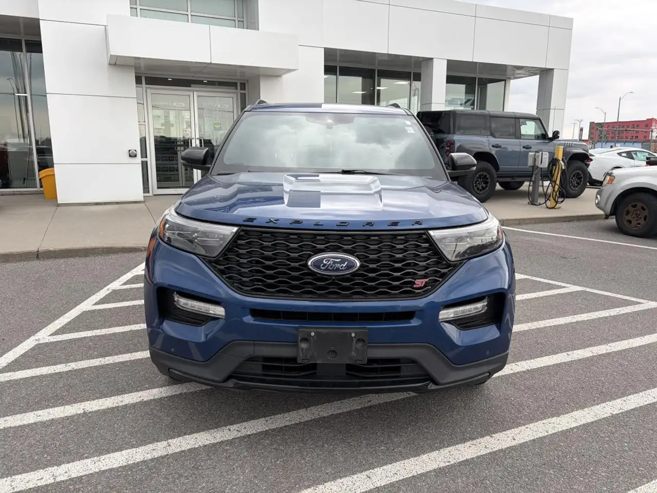 Ford Explorer снимка Ford Explorer