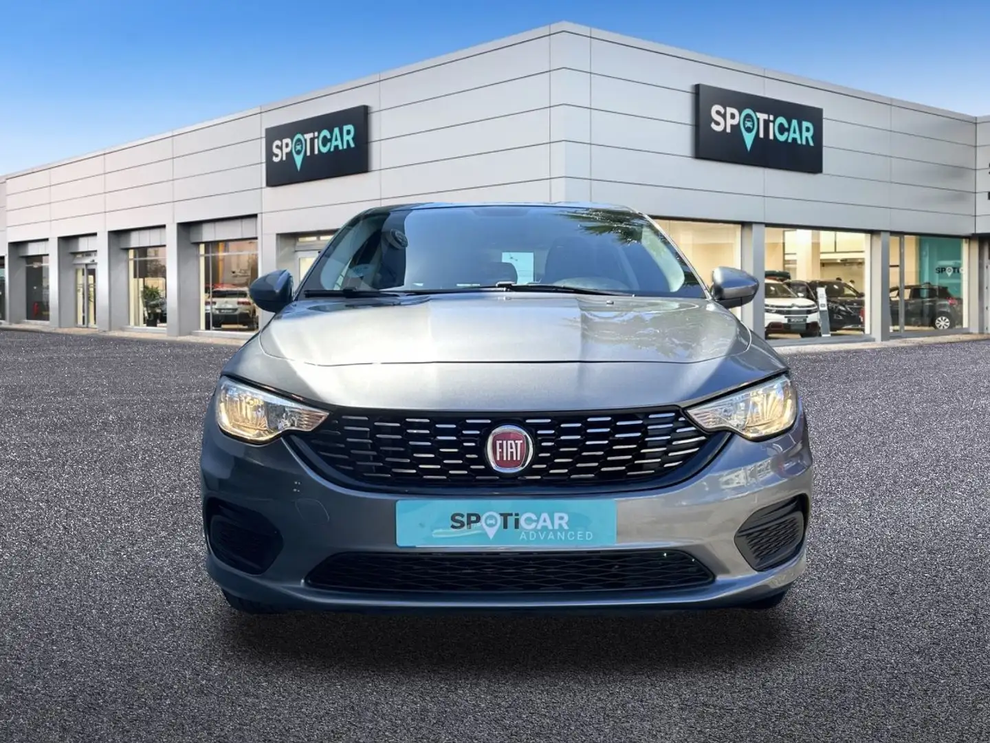Fiat Tipo 1.4 16v  70kW (95CV) gasolina Easy Gris - 2