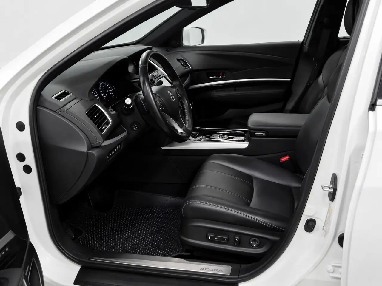 Acura RLX снимка Acura RLX
